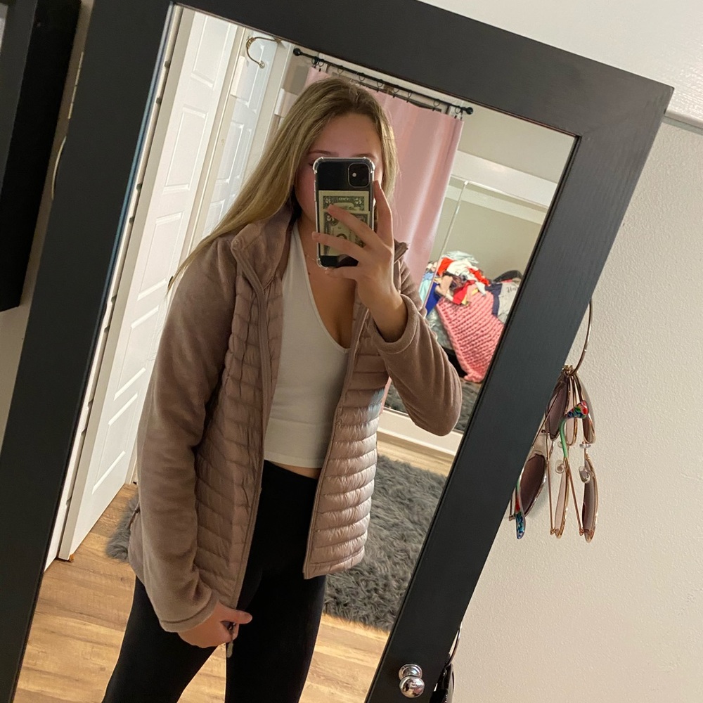 very soft jacket. great for extra warmth